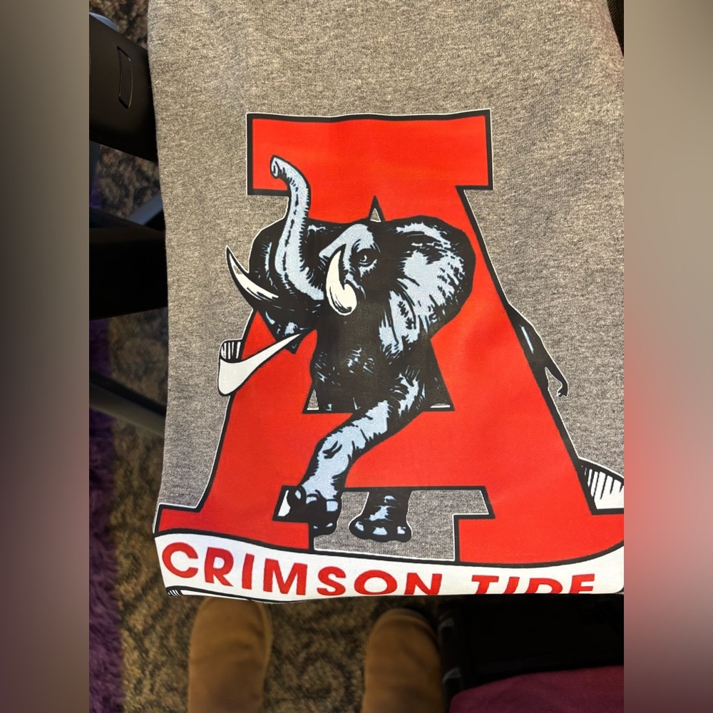 NEW Alabama Gray Crimson Tide Graphic T-Shirt size XL